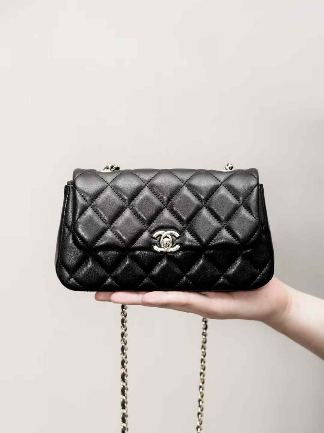 CHANEL 25S鏈條口蓋小廢包(黑色)