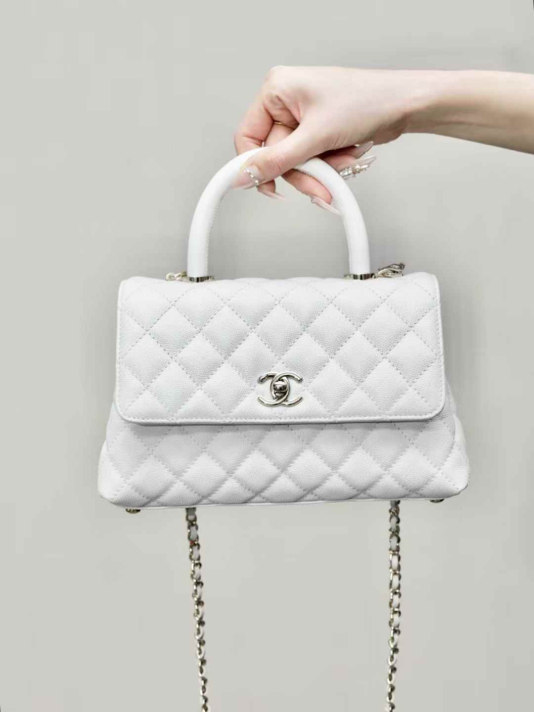 CHANEL coco handle 24cm