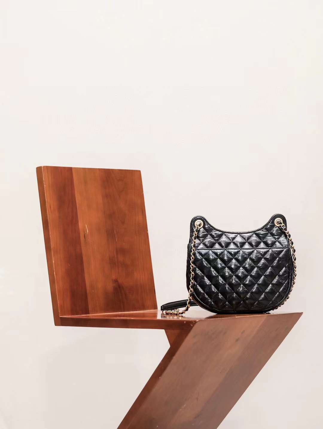 CHANEL 24C 隱藏版新款天貓精靈鏈條包