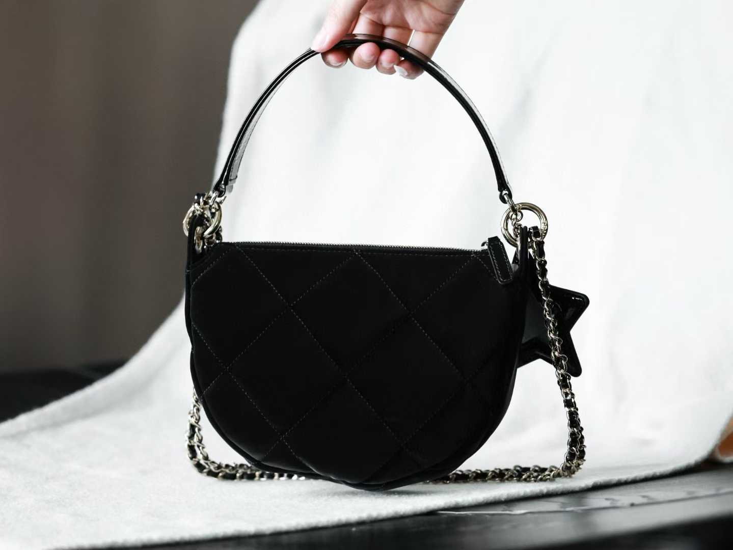 CHANEL 25N 滑雪系列 星星月牙包