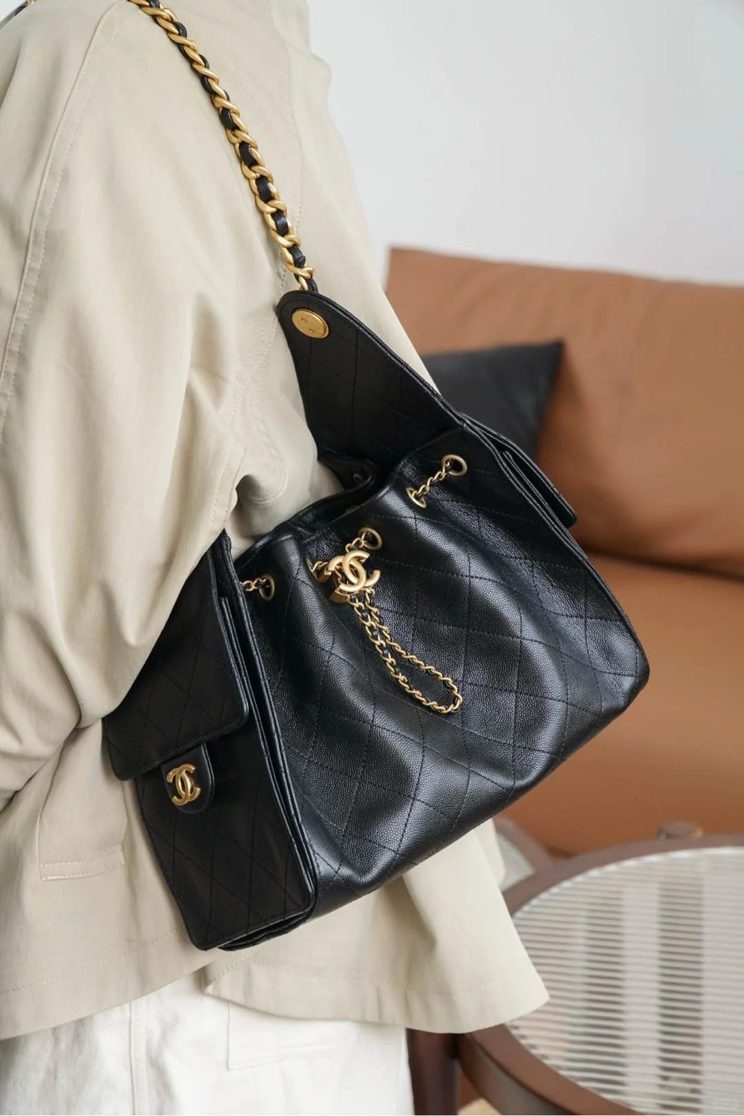 CHANEL 25C HOBO 單背包 黑色魚子醬