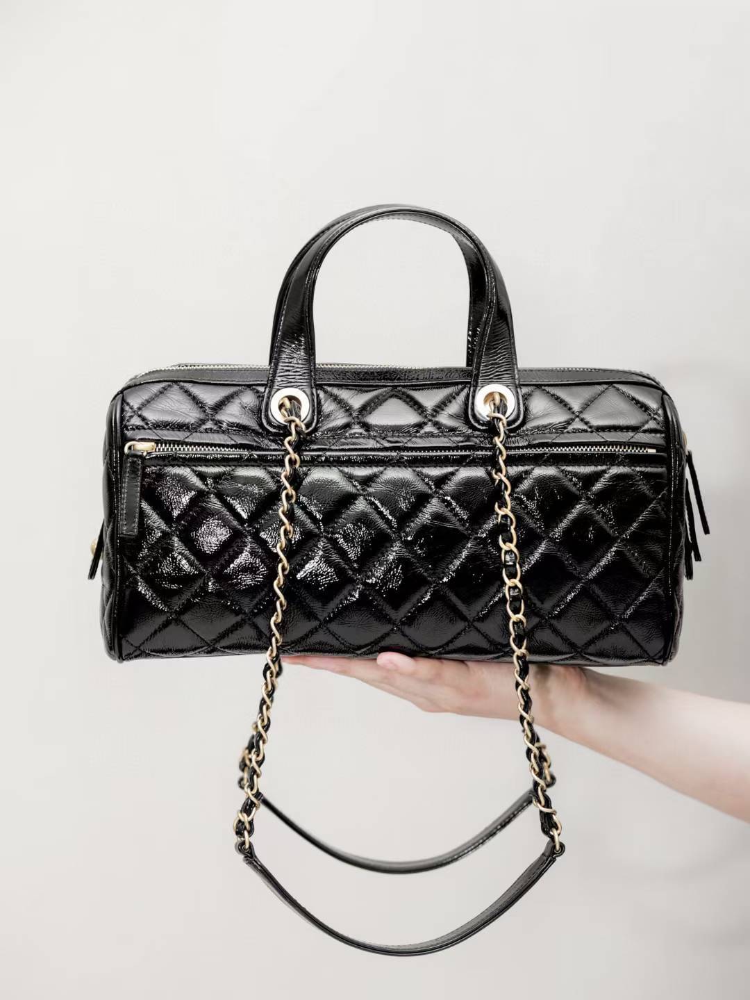 CHANEL 25A大號保齡球包