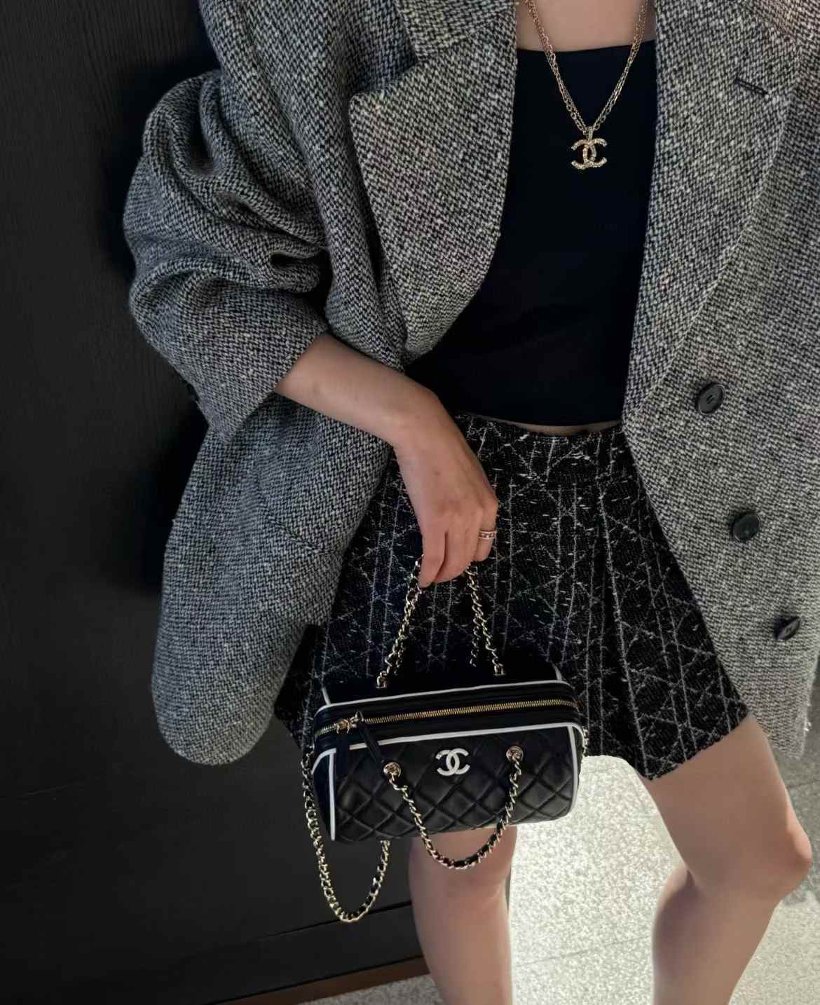 CHANEL 25P 鏈條保齡球包 熊貓配色