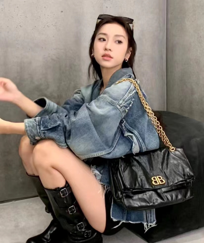 BALEN_GAGA MONACO 蓬蓬包黑金小號