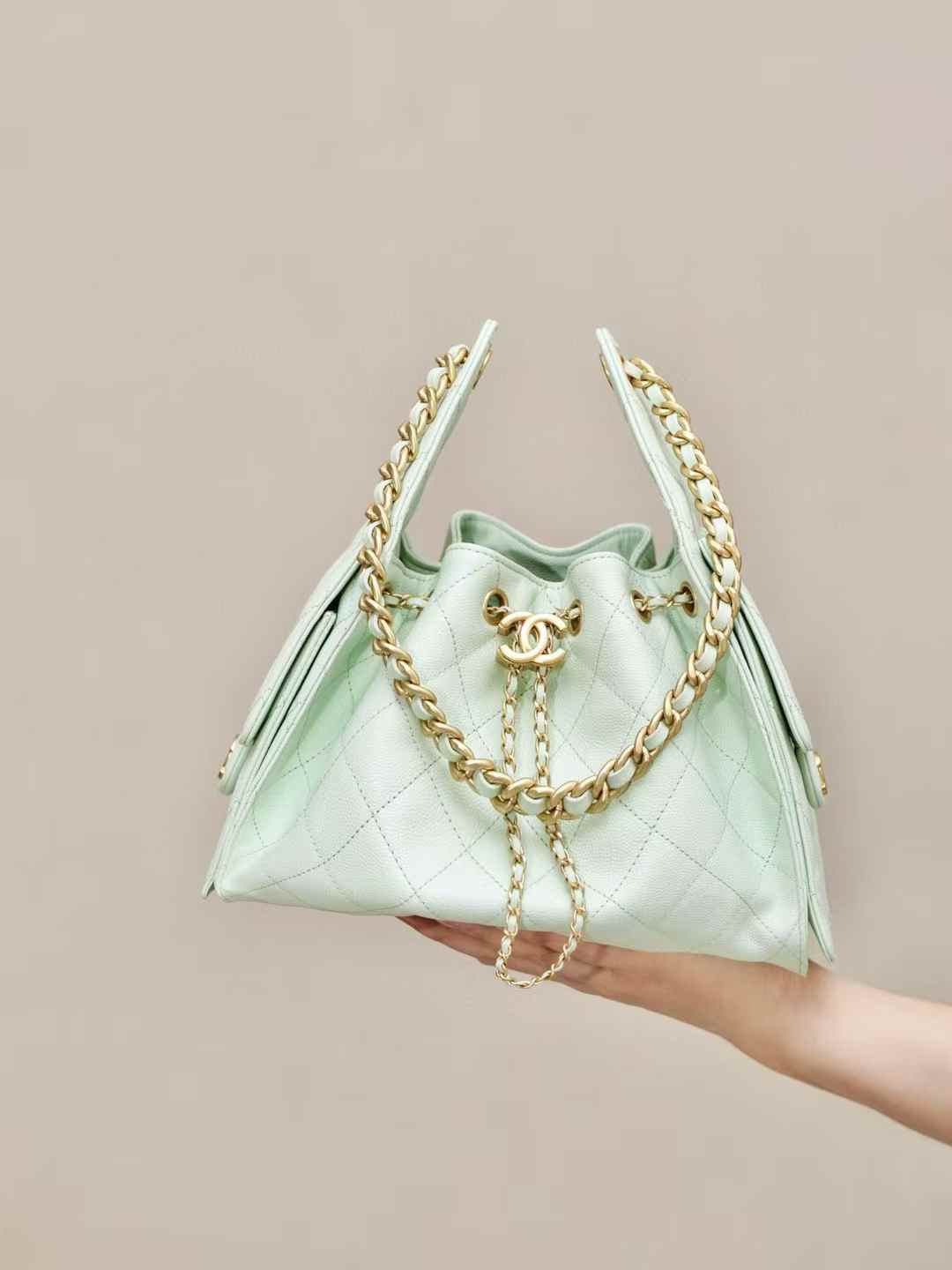Chanel 25C hobo 抽繩水桶包 早春系列 薄荷綠魚子醬
