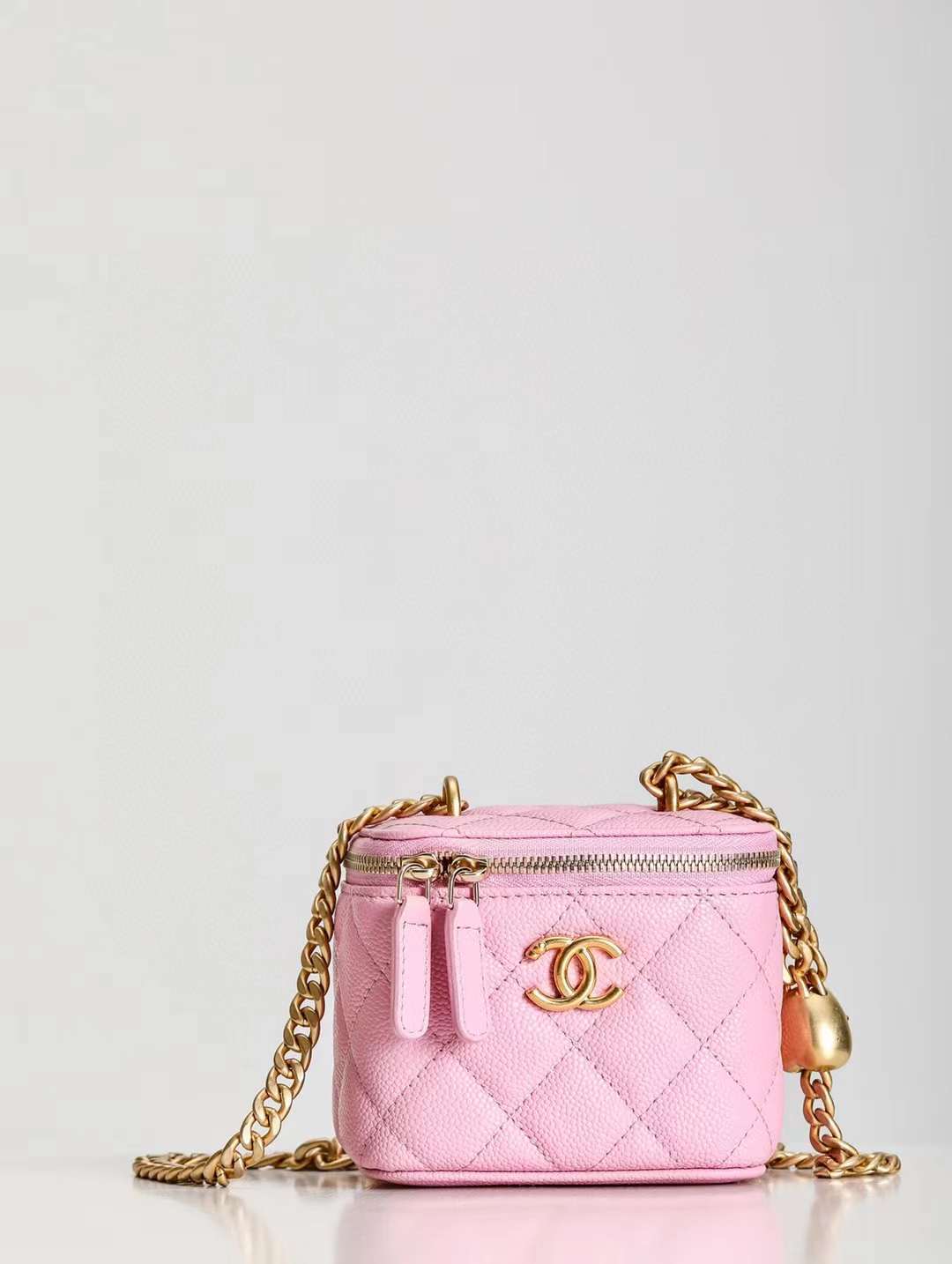 CHANEL 23 愛心小包口紅包 粉色球紋