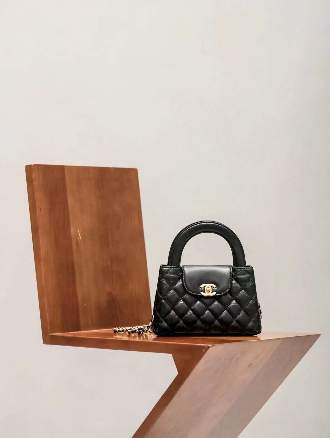 CHANEL 23K KELLY 鏈條手拿包 小號 (五色)