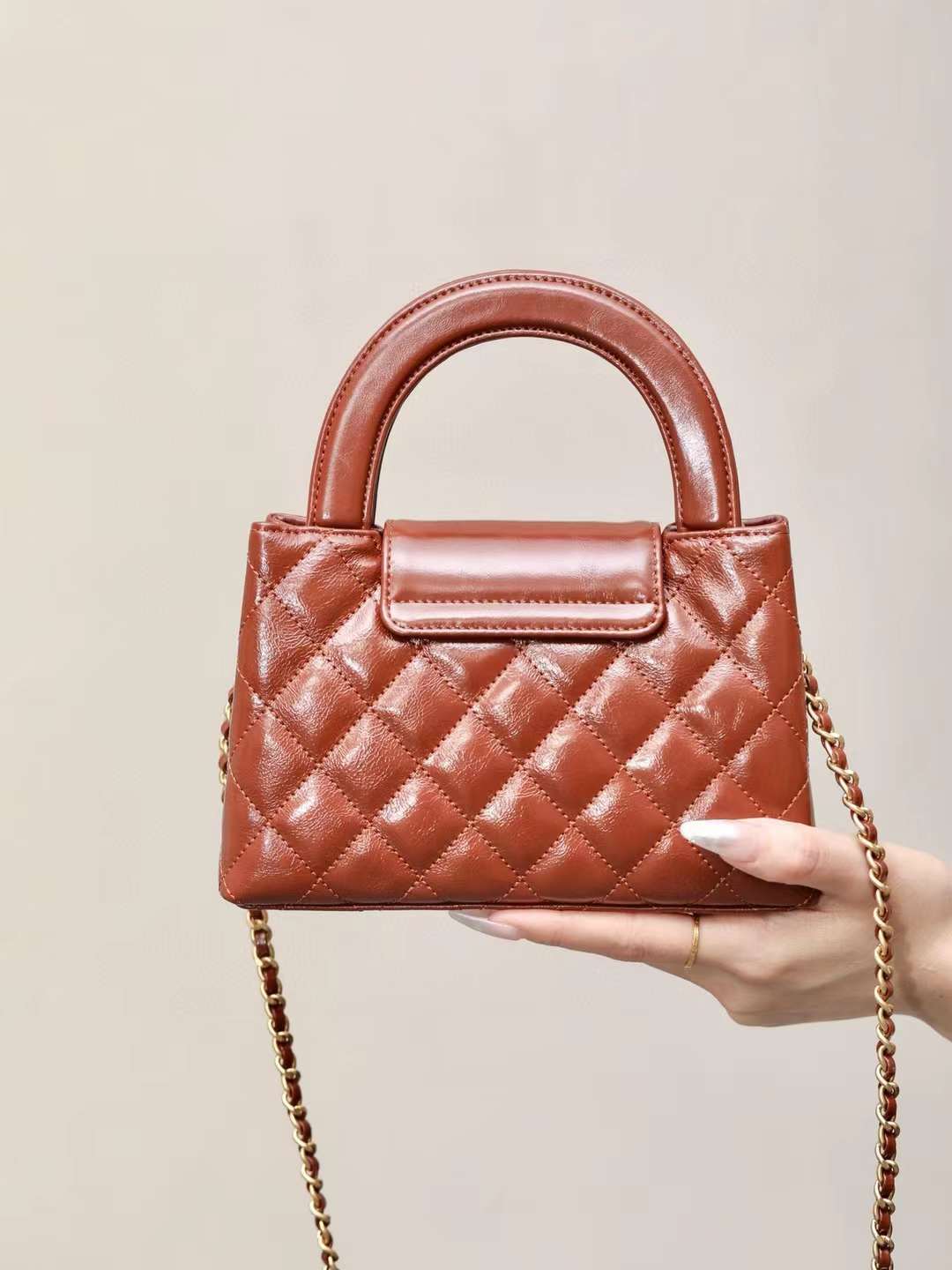 CHANEL 24S KELLY 鏈條手拿包 焦糖色