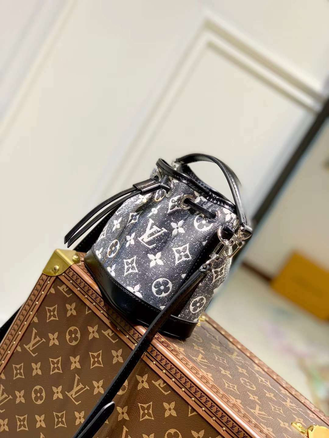 LV NANO NOE MINI 緹花牛仔水桶包