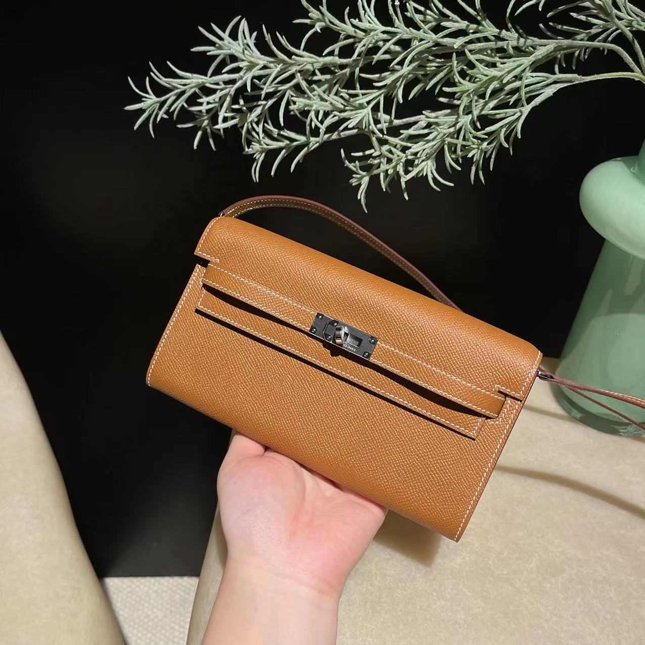 HERMES KELLY TO GO EPSOM皮 37金棕銀扣/金釦