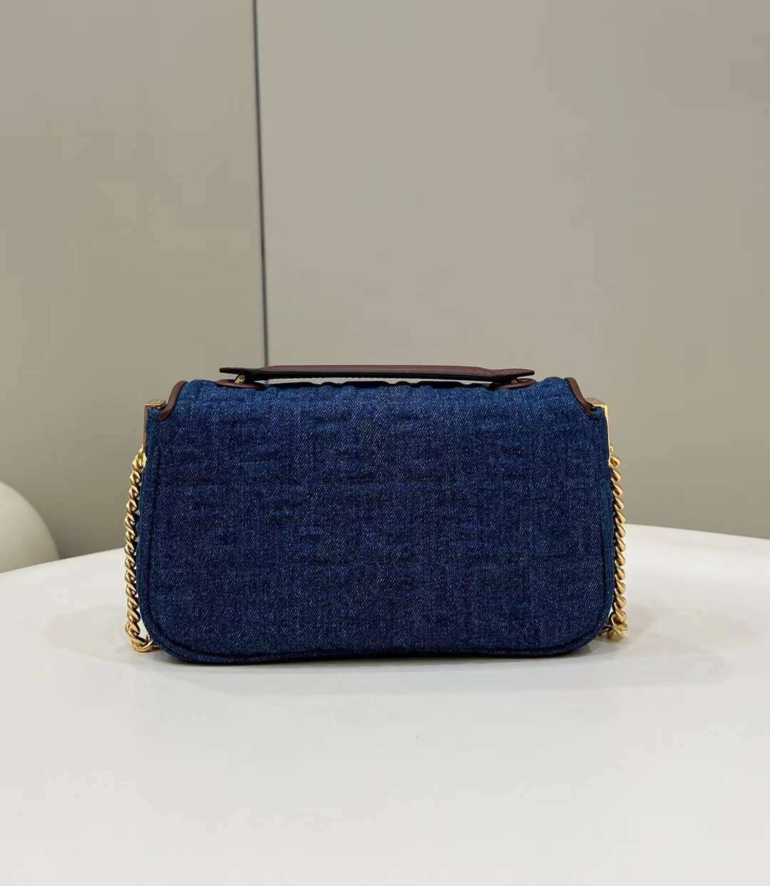 FENDI BAGUETTE 牛仔鏈條法棍包