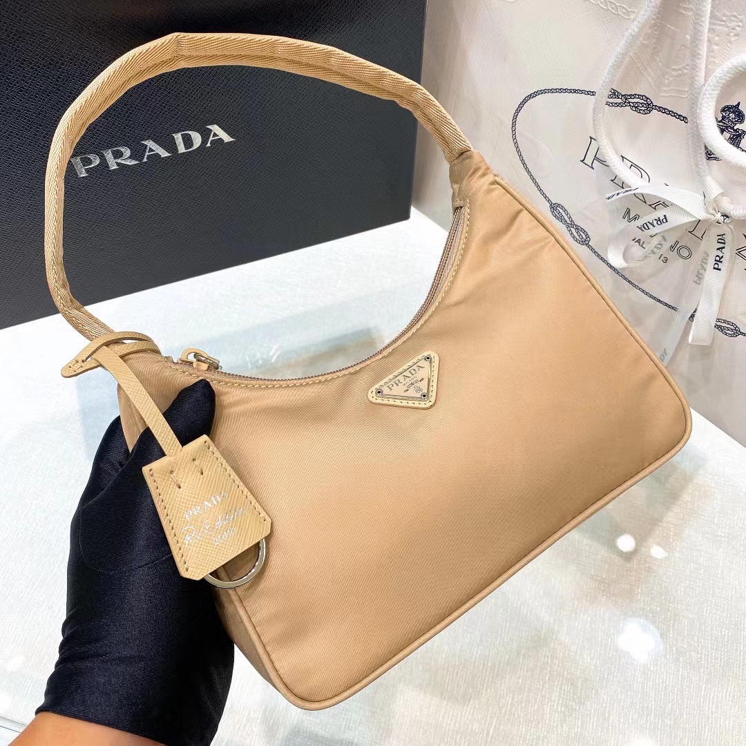 PRADA RE-EDITION 2000年再生尼龍迷你手袋 (15色)