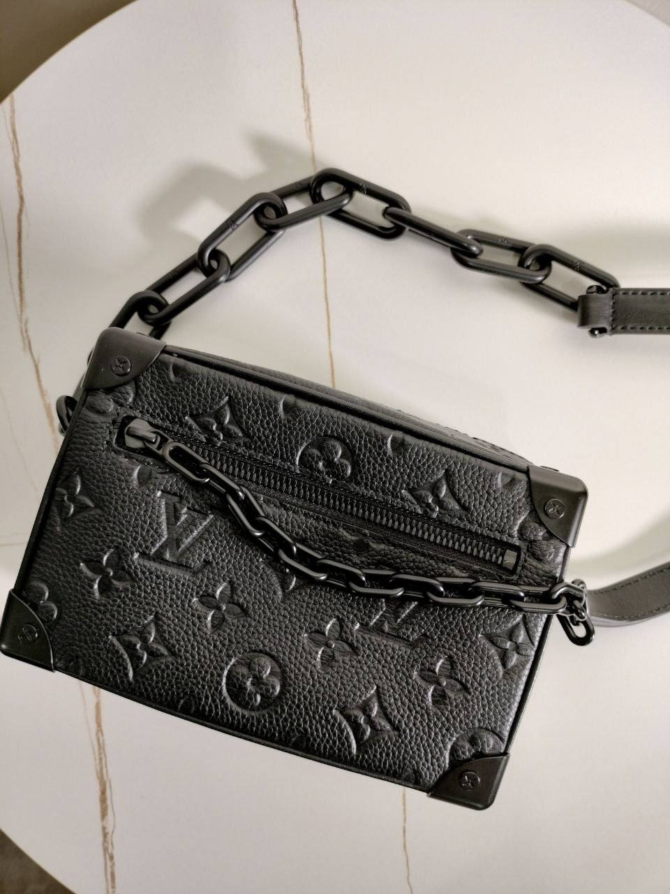 LV MINI SOFT TRUNK 黑色壓花盒子包