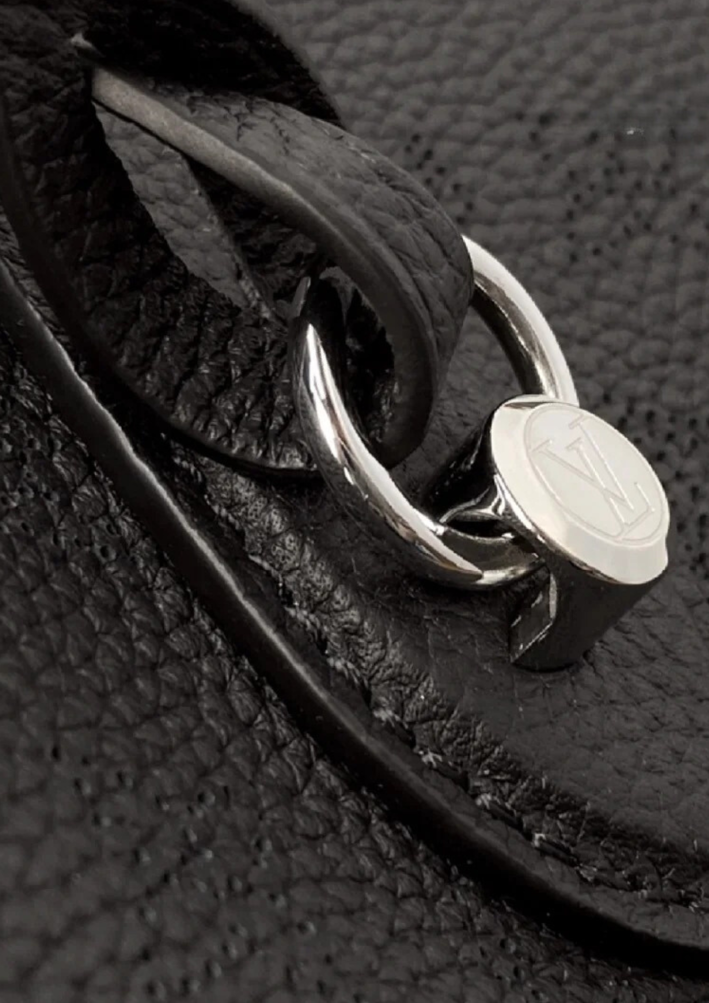 LV BLOSSOM PM 手袋 黑色 M21848 最新芯片版本