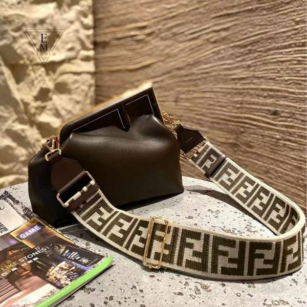 FENDI FIRST BAG 側背手拿包 (五色)