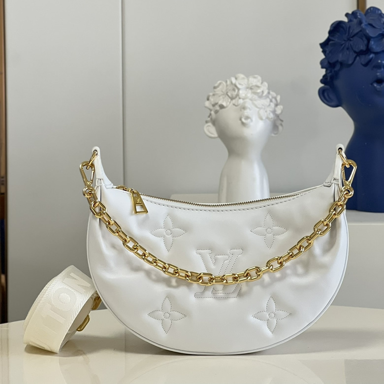 LV OVER THE MOON 石英白半月包