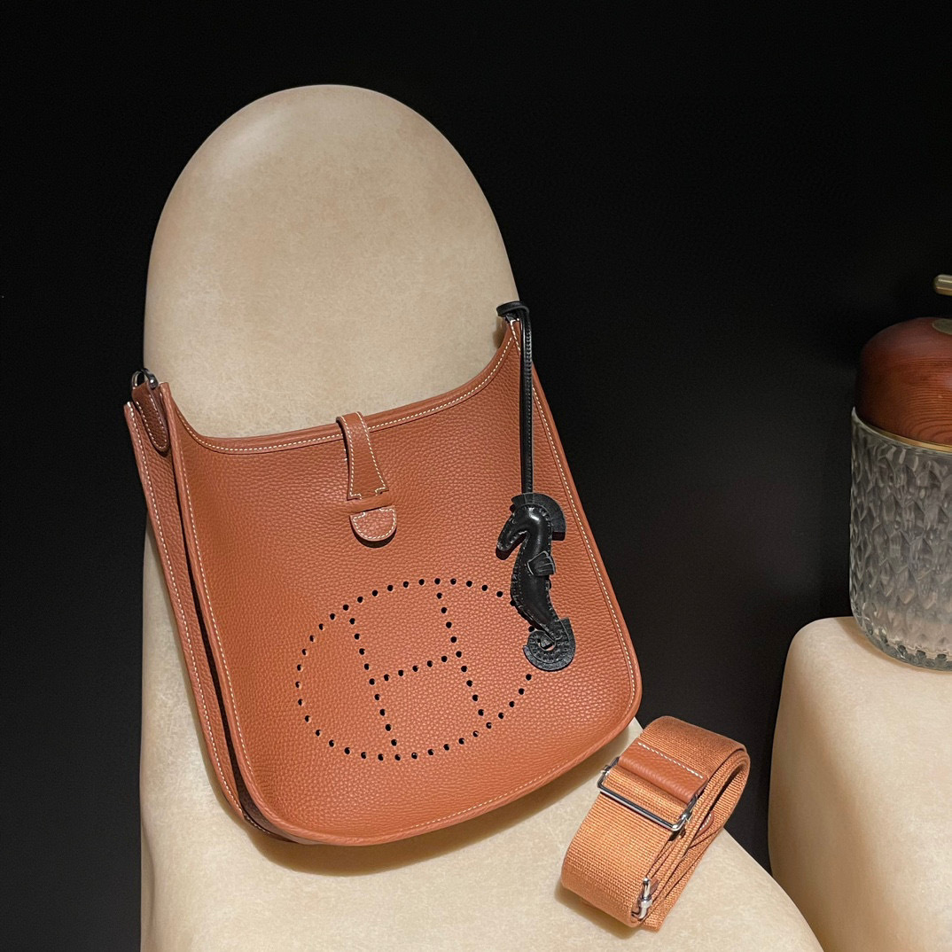 HERMES EVELYNE 29 CLEMENCE皮 37 金棕 銀釦 伊芙琳