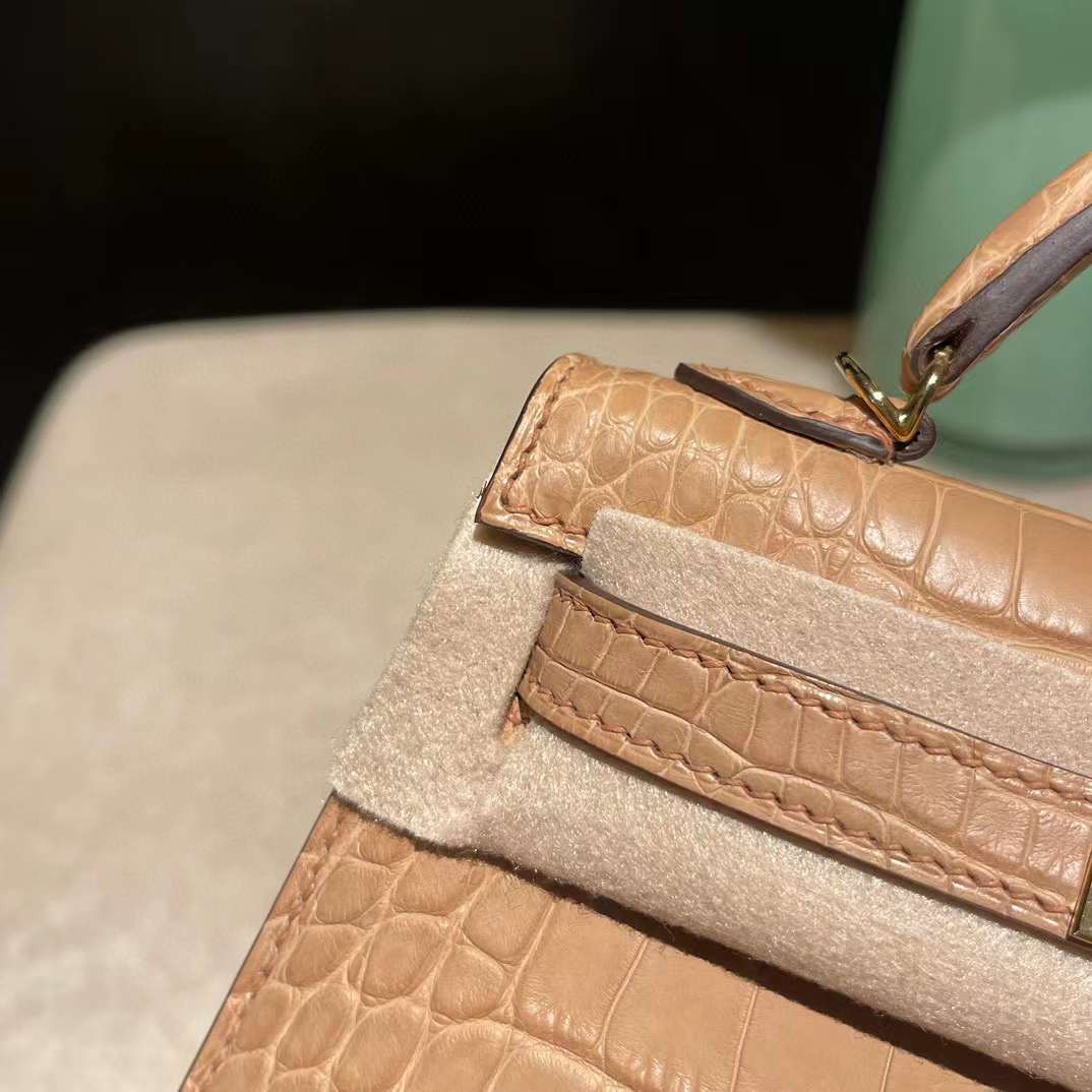 HERMES MINI KELLY 二代 霧面美洲鱷魚皮方塊 0M 瑪薩拉茶色金釦