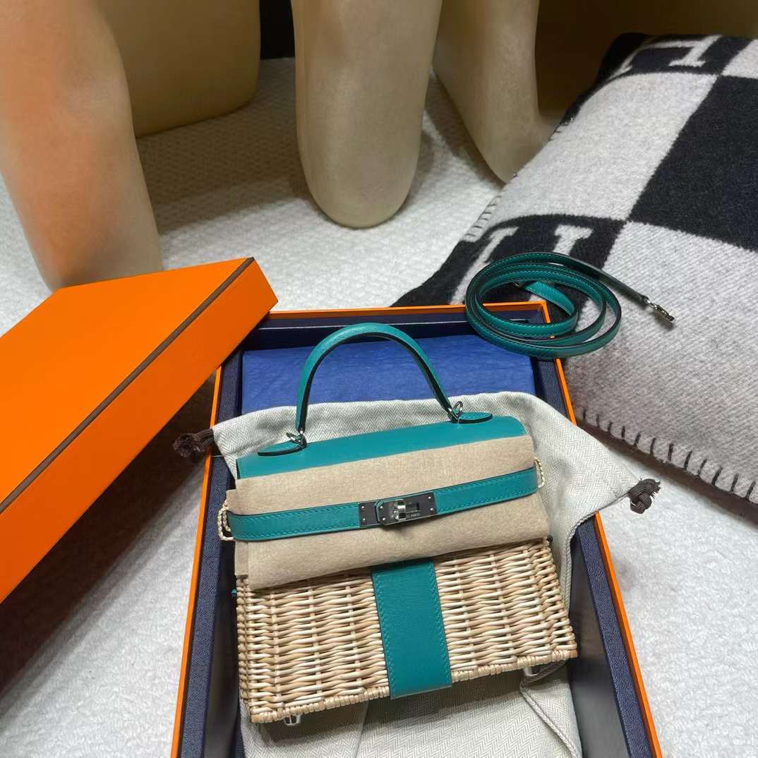 HERMES KELLY PICNIC SWIFT皮 藤條野餐包 U1維羅納綠 銀扣