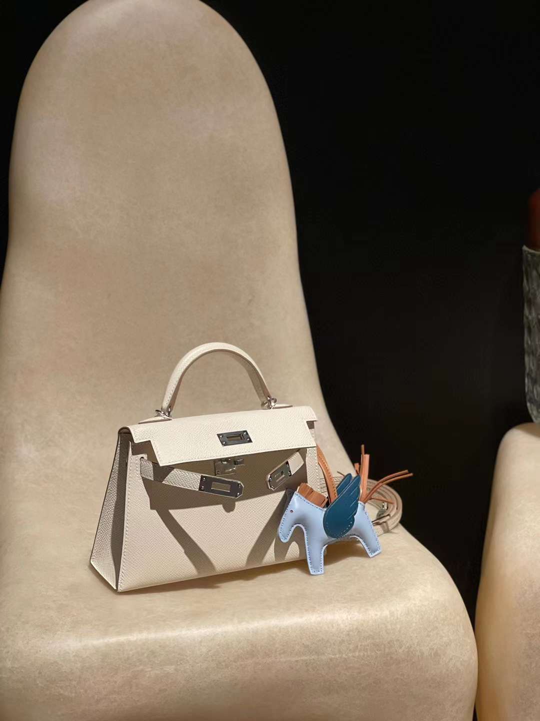 HERMES MINI KELLY 二代EPSOM皮 10奶昔白 銀釦