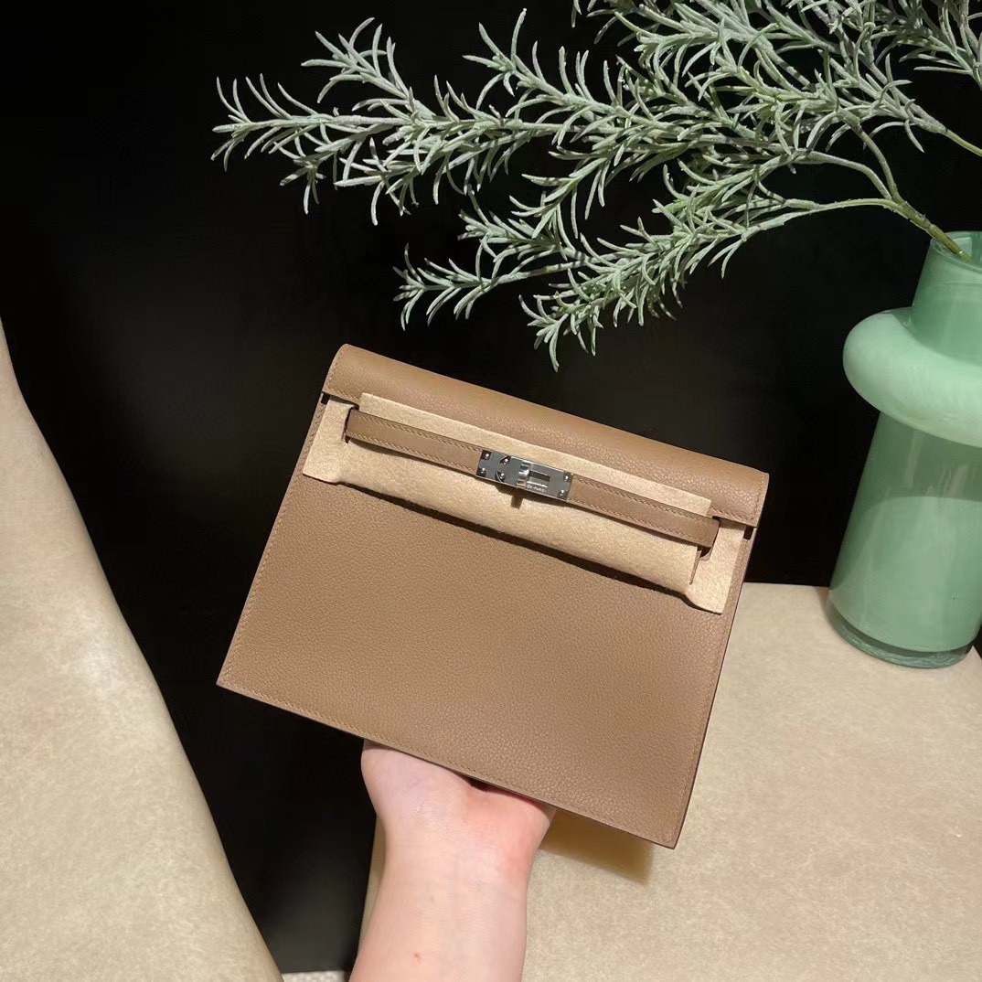 HERMES KELLY DANSE 跳舞包 EVERCOLOR皮 D0威瑪犬色 22CM