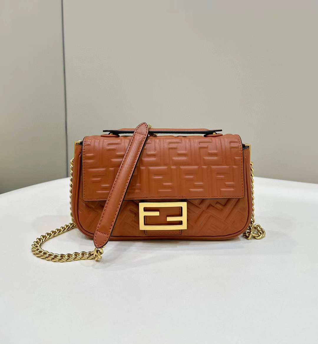 FENDI BAGUETTE CHAIN 棕色羊皮 法棍包