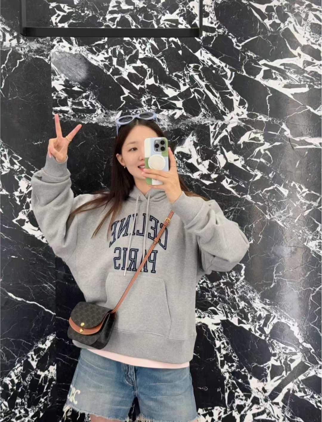 CELINE DUO 可斜背錢包 (兩色)