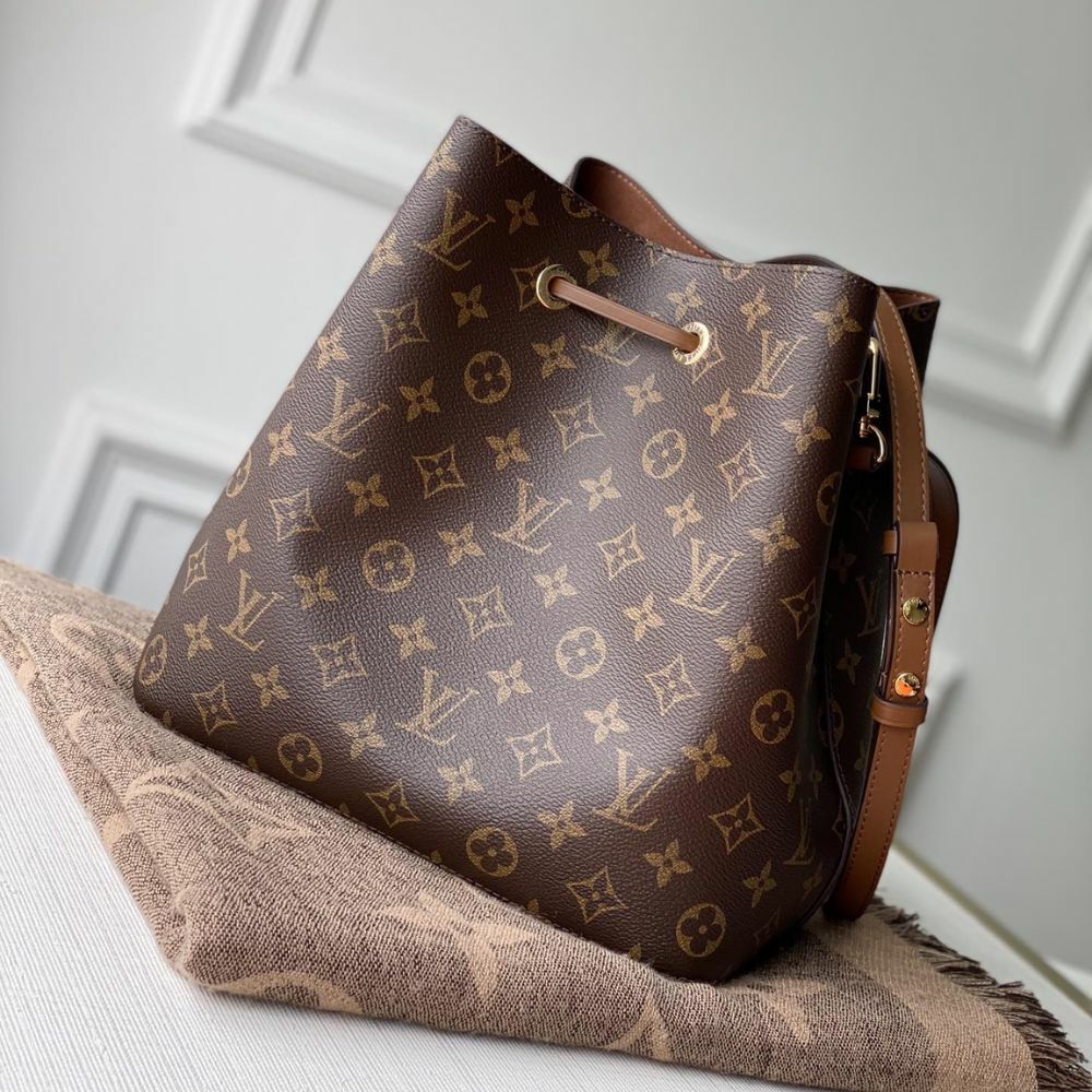 LV NÉONOÉ 焦糖棕老花水桶包