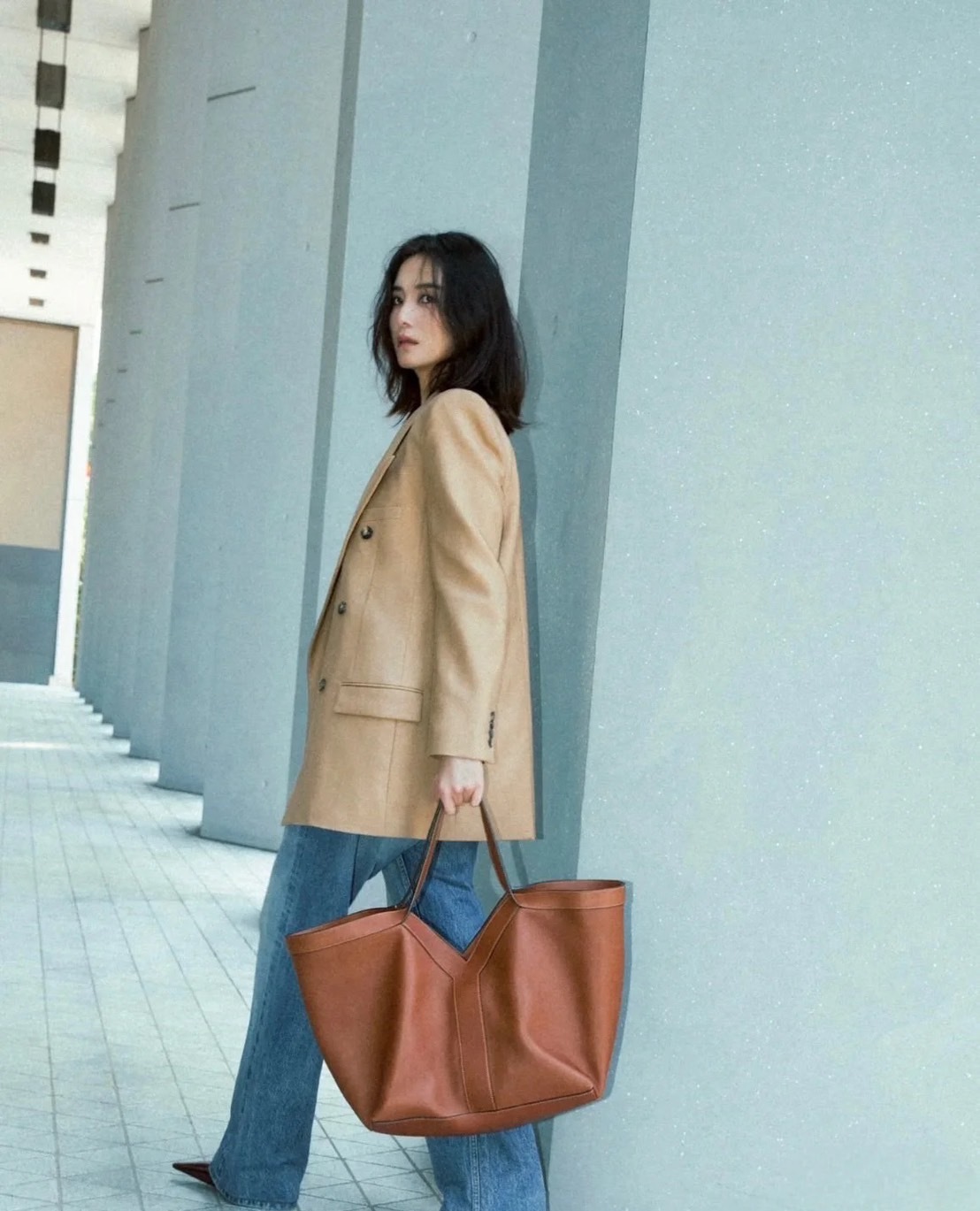 Y*L Y CABAS 植鞣皮革小牛皮手袋 車銀優/Rose同款