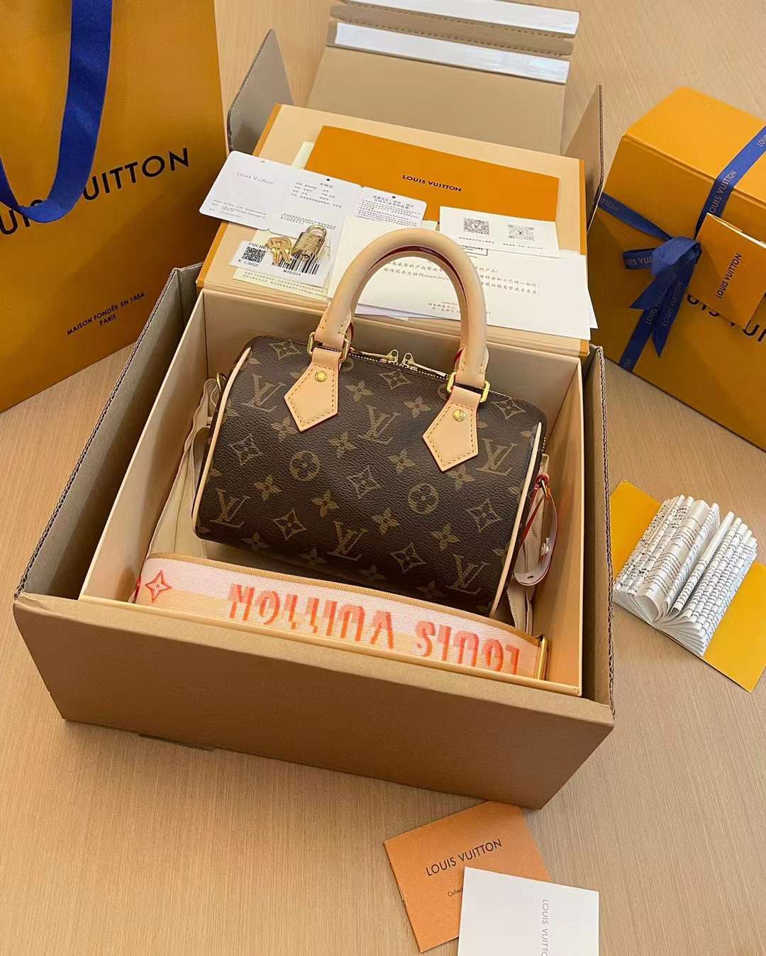 LV SPEEDY BANDOULIERE 20 波士頓包 新色蜜桃粉寬肩帶 M46594