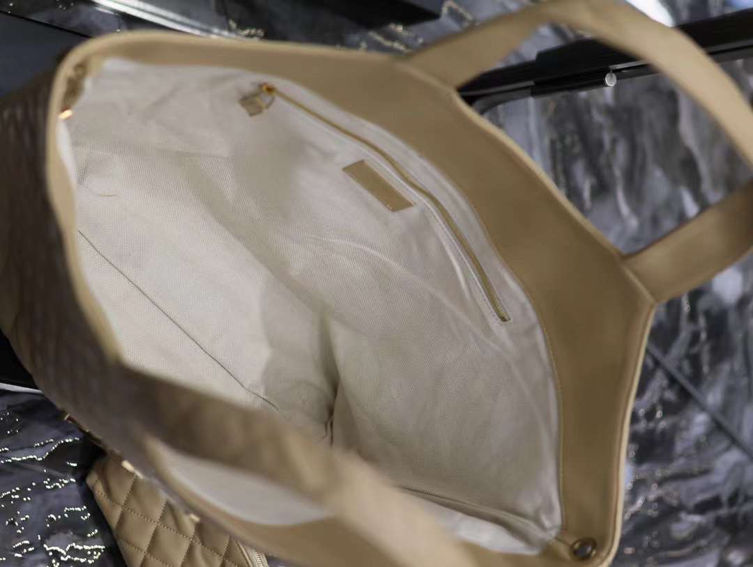 Y*L ICARE 絎縫小羊皮超大購物袋 杏色