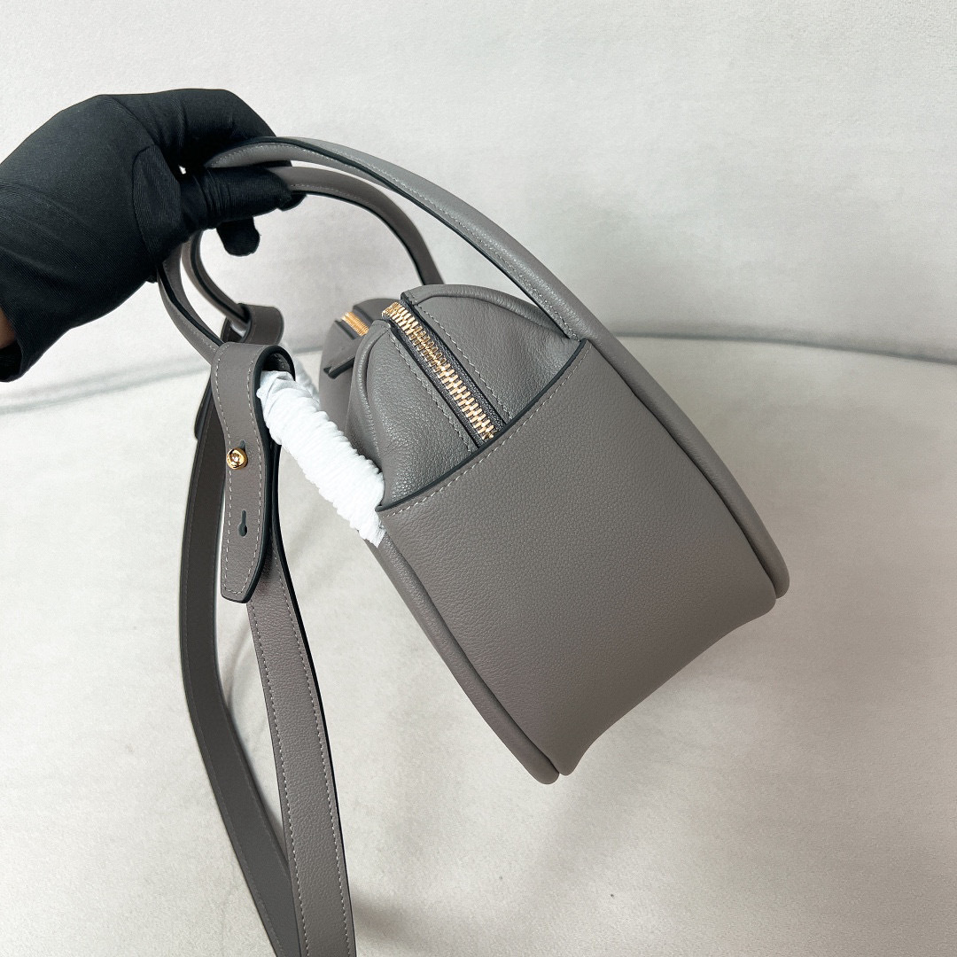 PRADA FLOU 飯盒手提斜背包 (四色)