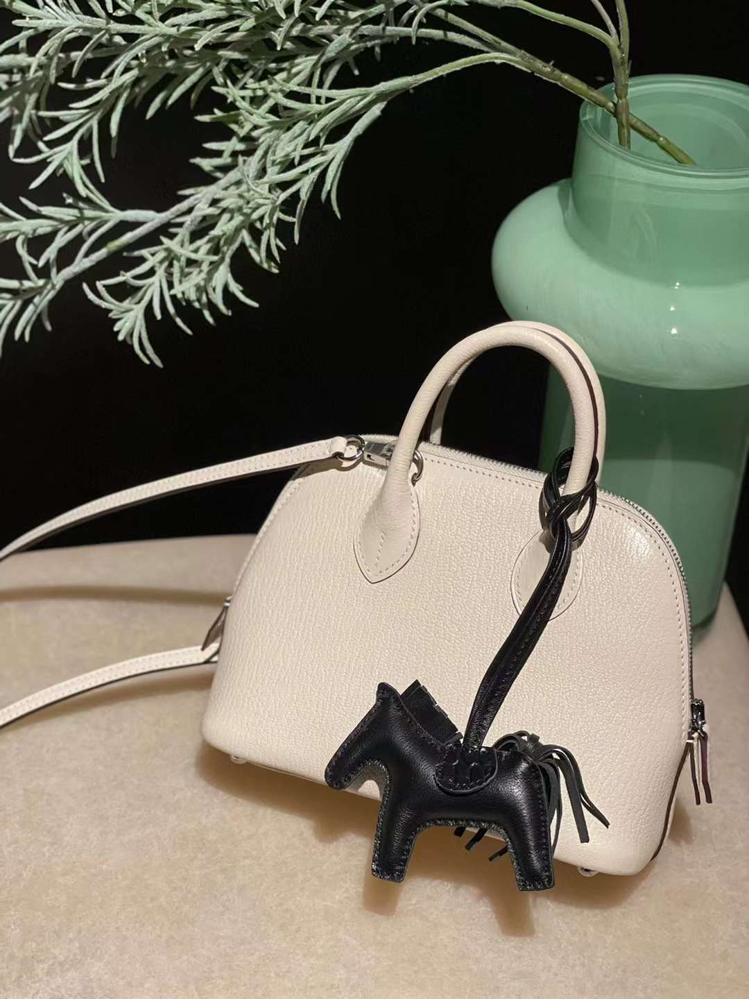HERMES MINI BOLIDE 山羊皮 I2奶油白奶油白金釦