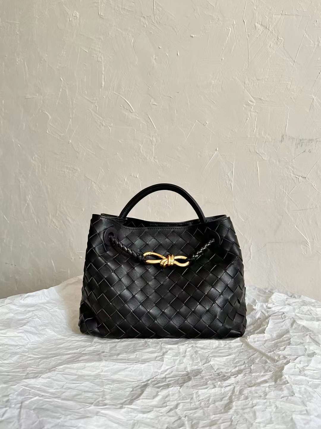 BV ANDIAMO 八字扣公文包小號 (兩色)