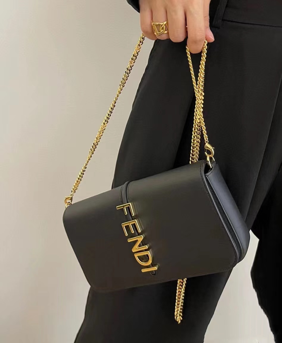 FENDI GRAPHY 二合一鏈條錢包側背包 (四色)