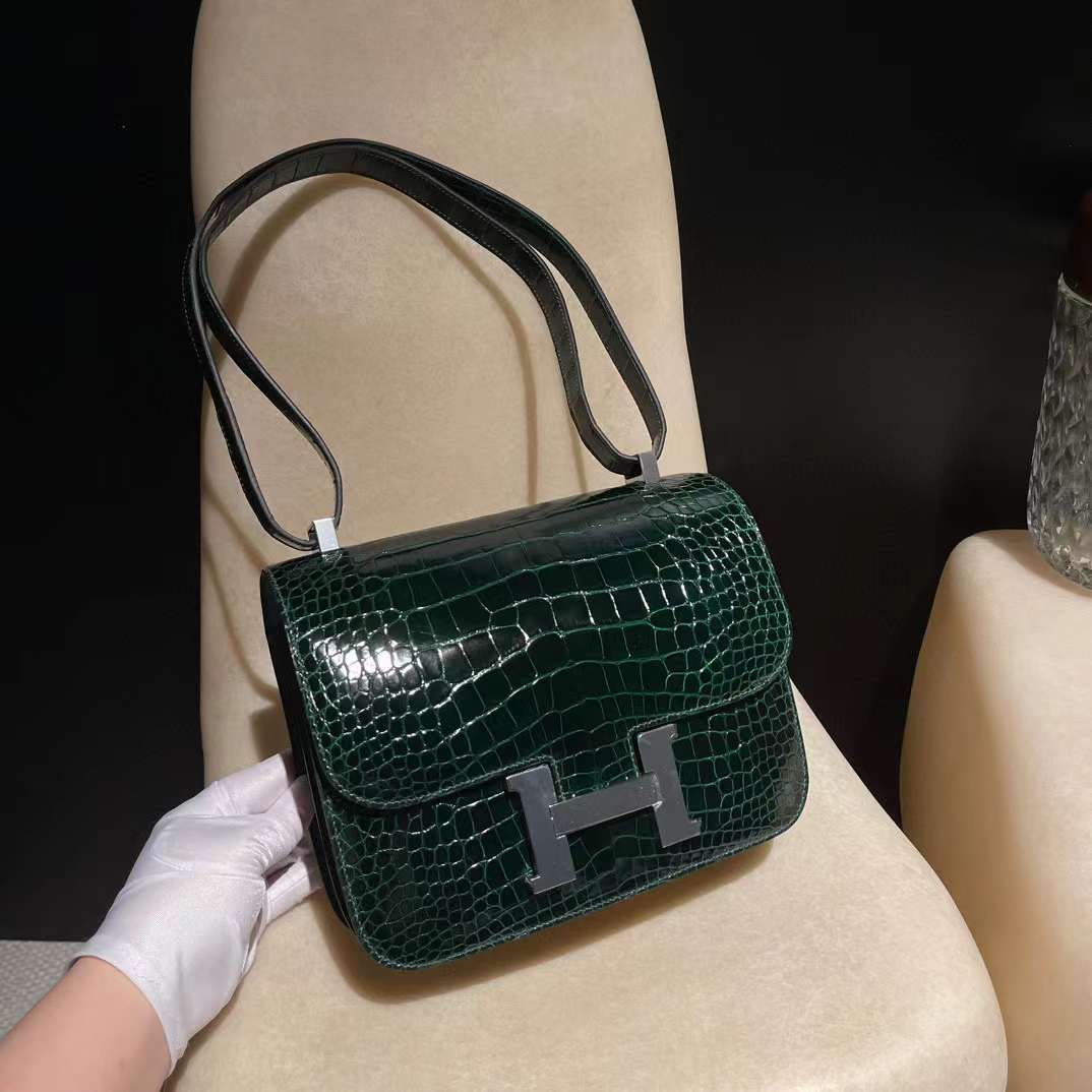 HERMES CONSTANCE 24CM 亮光ALLIGATEOR 美洲鱷魚皮 67祖母綠 銀扣
