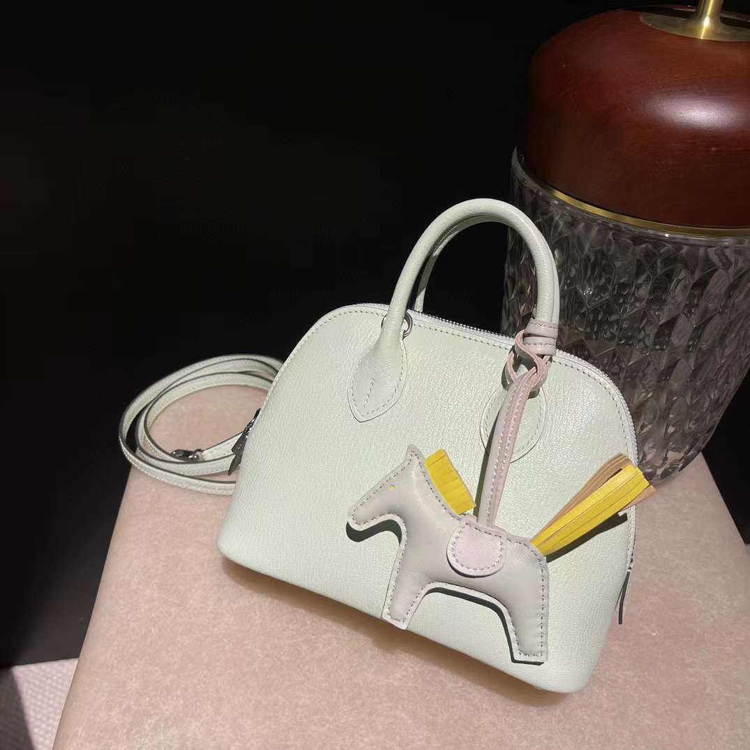 HERMES MINI BOLIDE 山羊皮0S泡泡綠銀扣