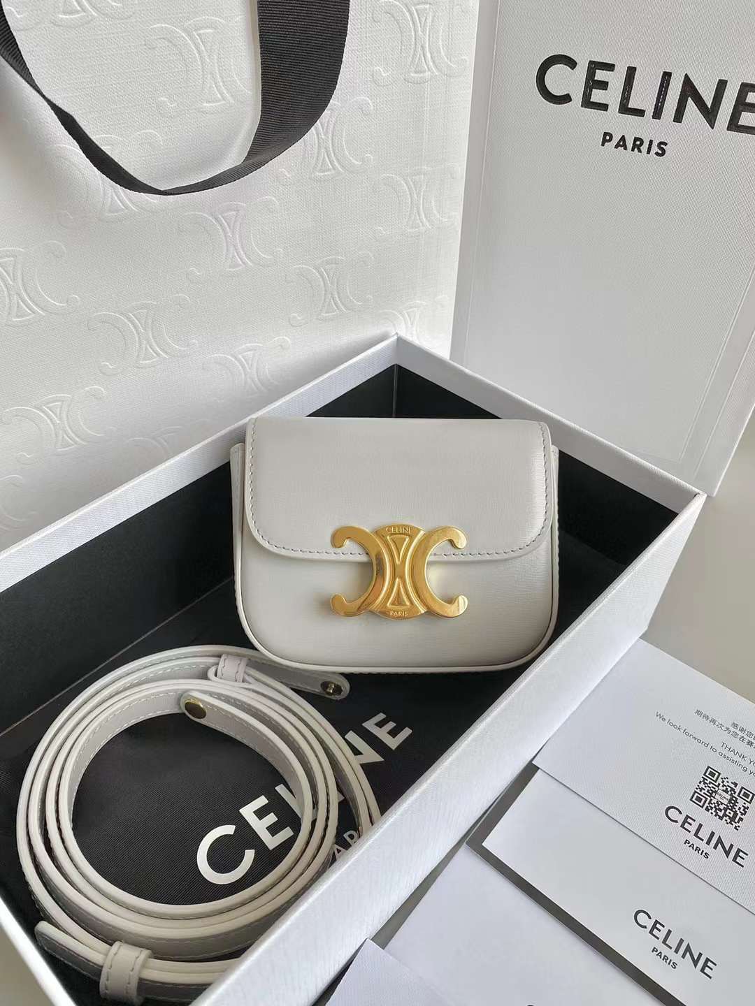 CELINE MINI TRIOMPHE 粉筆白凱旋門卡包