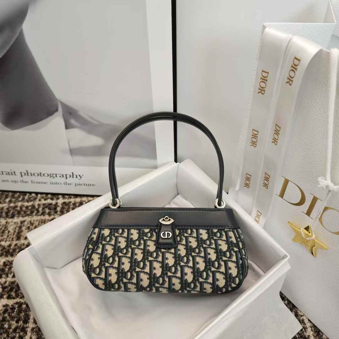 DIOR Key Bag