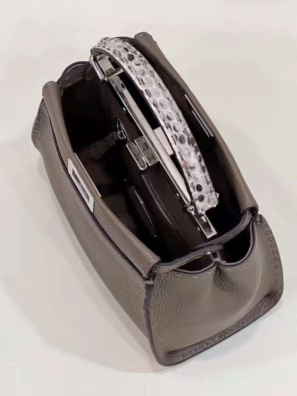FENDI PEEKABOO MINI 蟒蛇皮手柄側背包