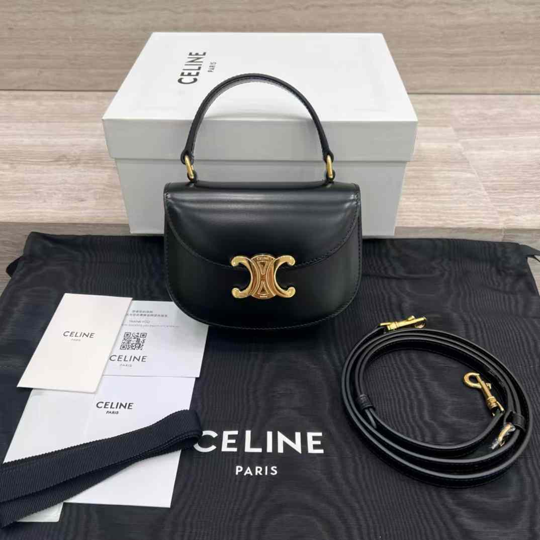 CELINE BESACE TRIOMPHE MINI 亮面小牛皮手袋 (兩色)