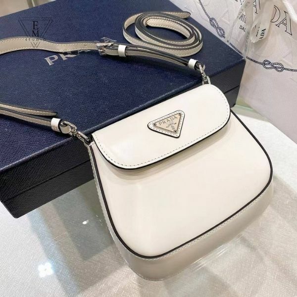 PRADA CLEO 拋光翻蓋肩背包 17/24 CM