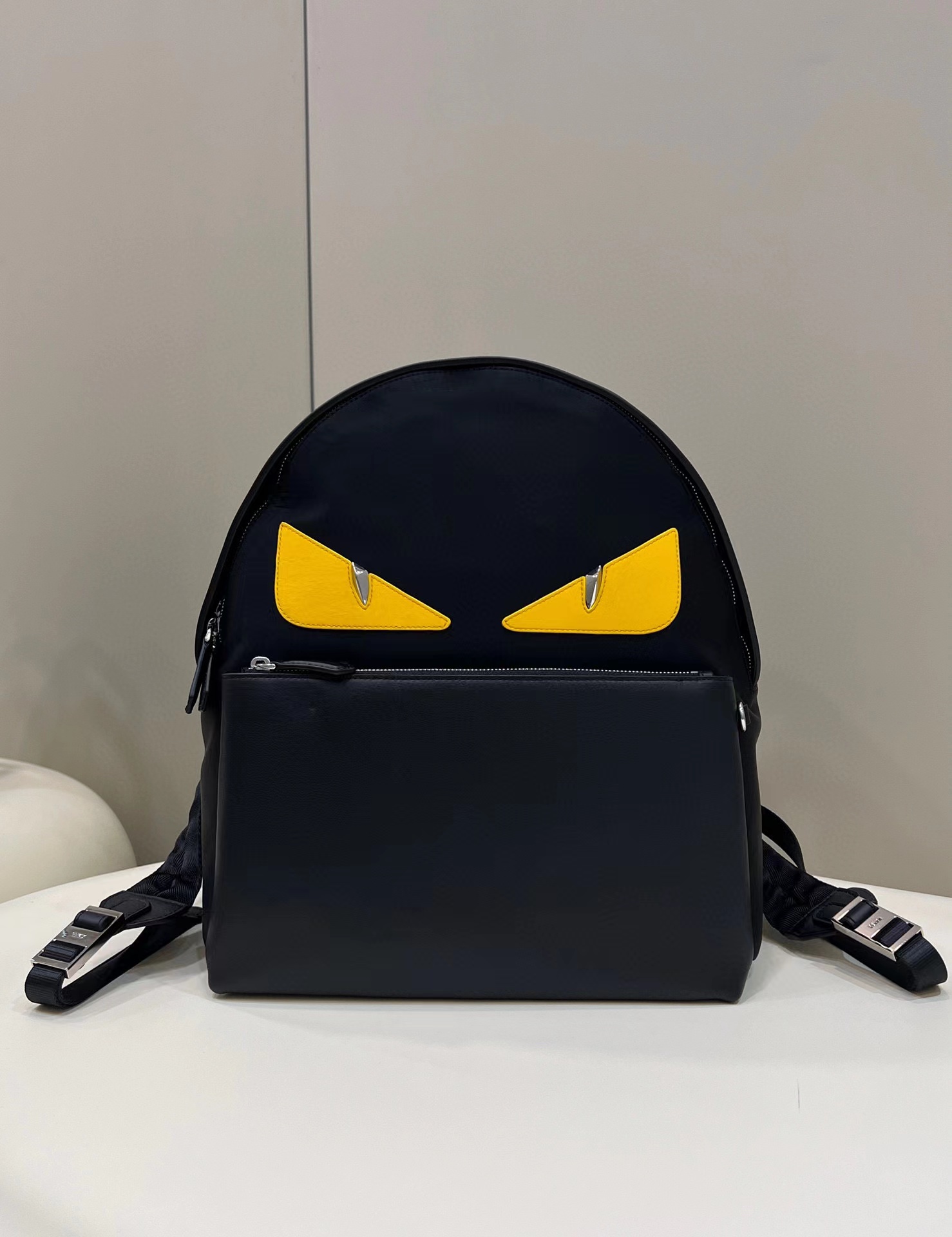 FENDI BAG BUGS 怪獸眼睛後背包