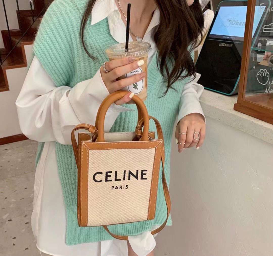 CELINE TRIOMPHE 紡織麻布迷你型直式CABAS 琴譜包 (兩色)