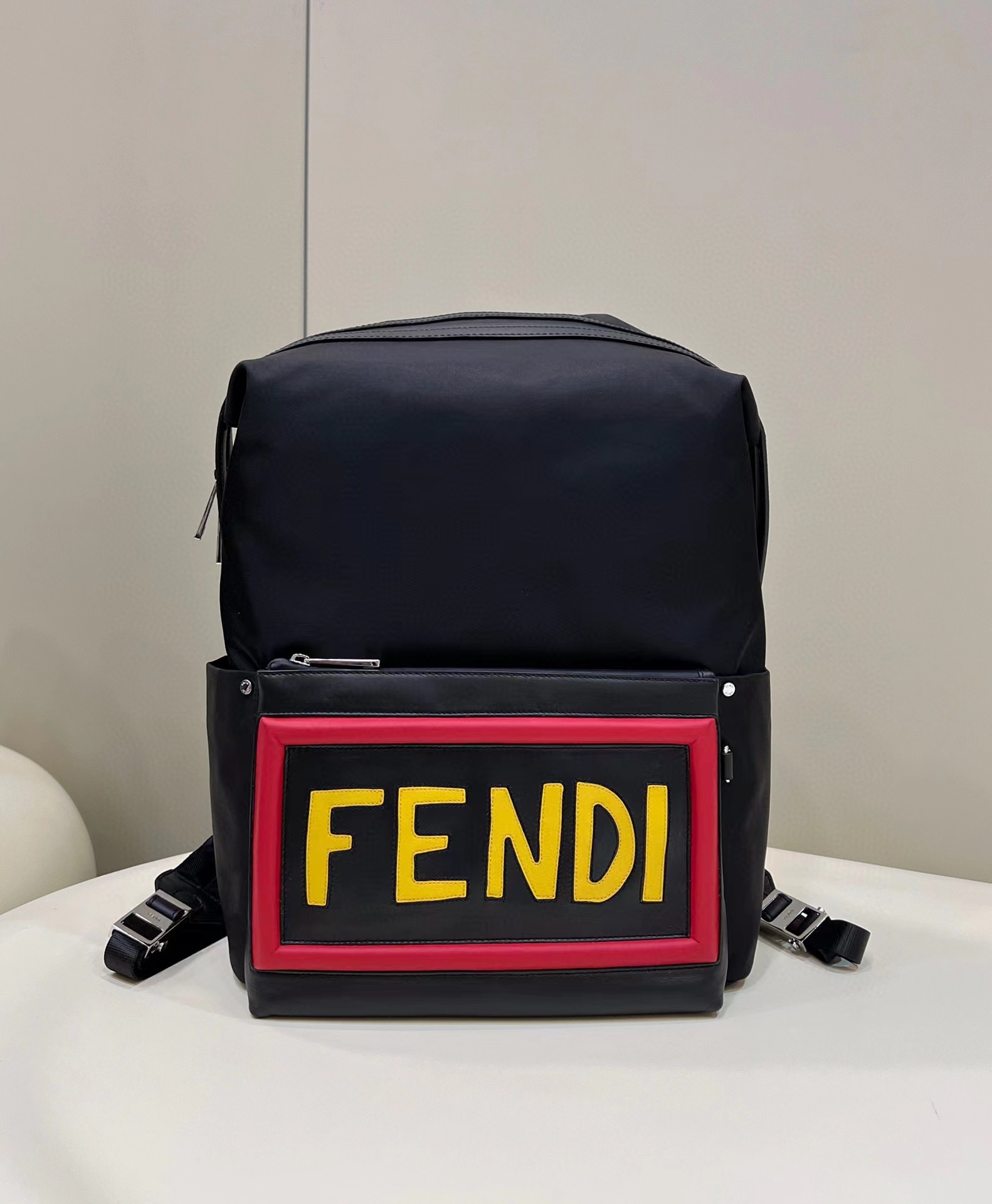 FENDI VOCABULARY 尼龍後背包