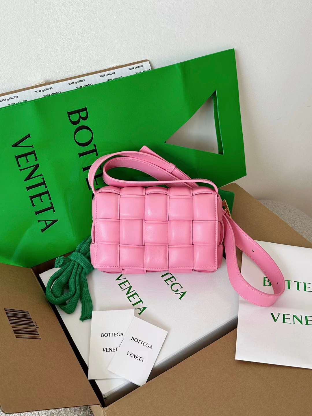 BV CASSETTE MINI 枕頭包15格絲帶粉