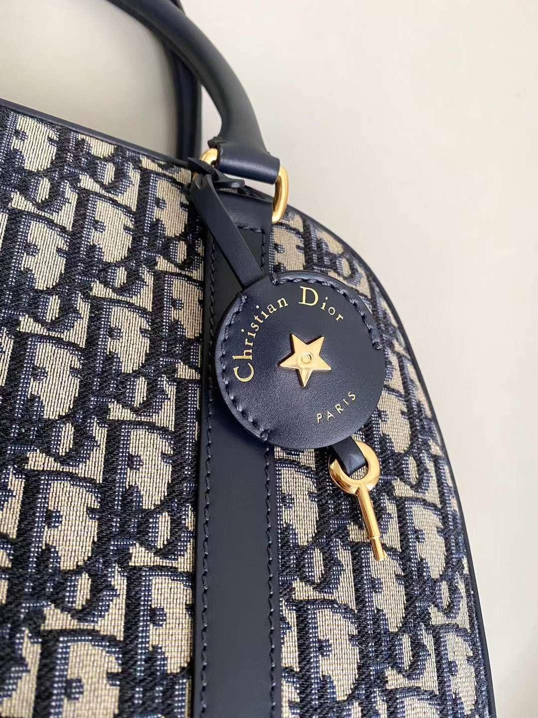 DIOR D-VIBE 保齡球包 老花藍 小號/大號