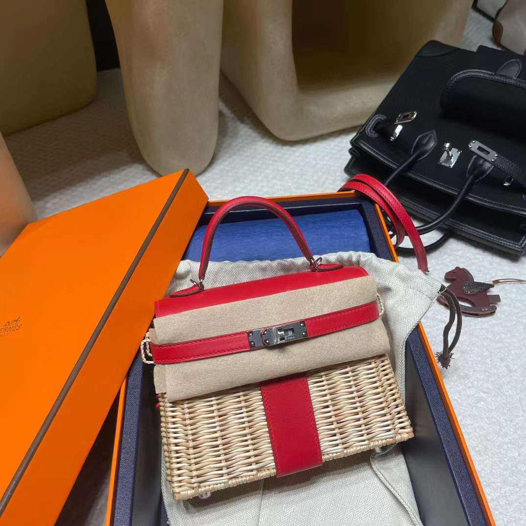 HERMES KELLY PICNIC SWIFT皮 藤條野餐包 S3 心紅 銀扣