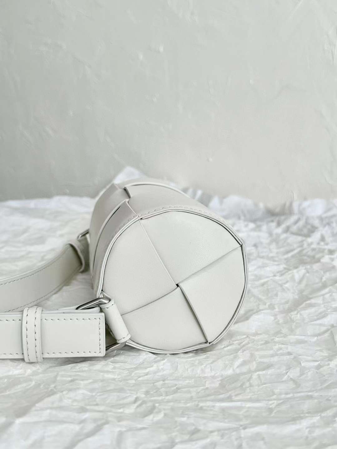 BV CANETTE 筆筒包小號 白色