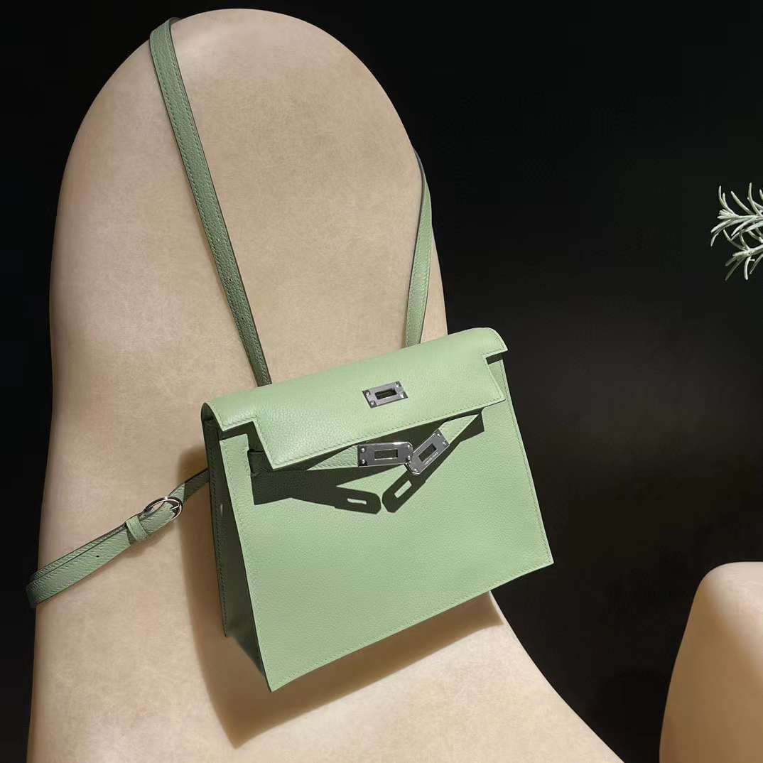 HERMES KELLY DANCE EVERCOLOR皮 3I 酪梨綠 銀扣